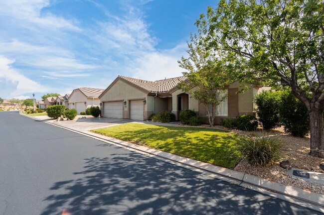 4629 Tranquility Bay Dr in Saint George, UT - Building Photo - Building Photo