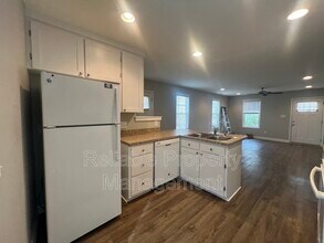 115 E Kennel Ln in Clayton, NC - Building Photo - Building Photo