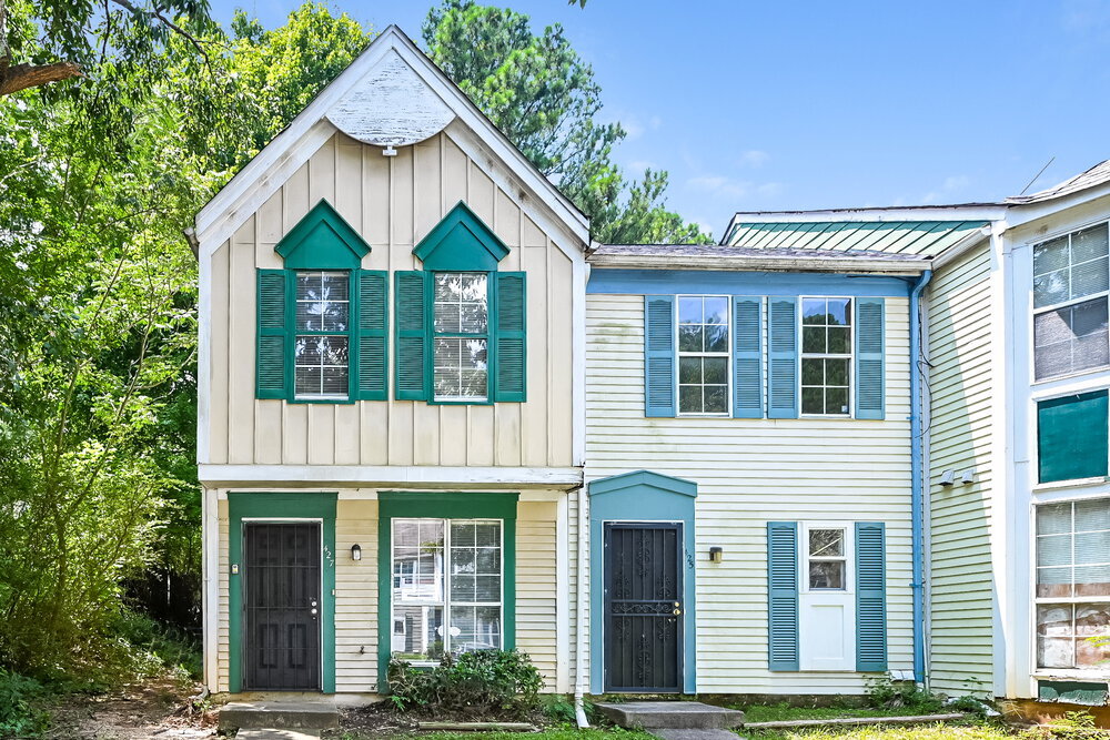 427 Prince of Wales in Stone Mountain, GA - Building Photo