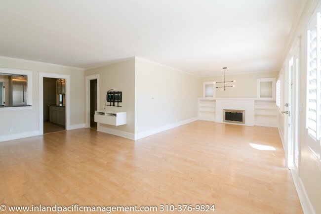 745 Avenue C in Redondo Beach, CA - Building Photo - Building Photo
