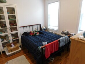 142 Dudley St, Unit 2 in Cambridge, MA - Building Photo - Building Photo
