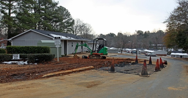 Bailey Place Apartments in Fuquay Varina, NC - Foto de edificio - Building Photo
