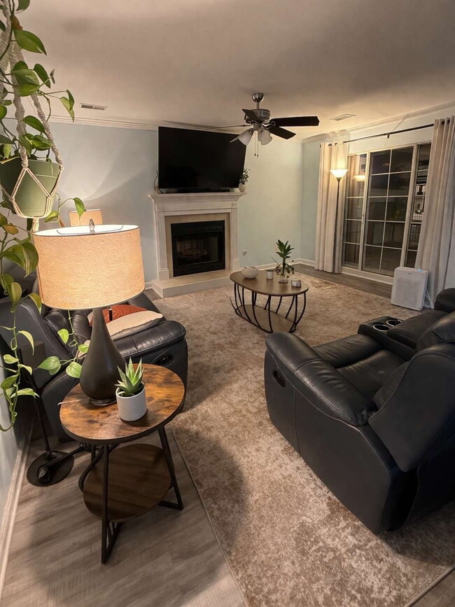 1235 Center Lake Dr in Mount Pleasant, SC - Building Photo - Building Photo