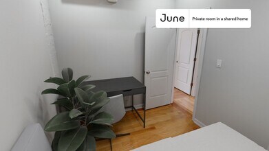 Room in Shared 3 bed/1 bath home in New York, NY - Building Photo - Building Photo