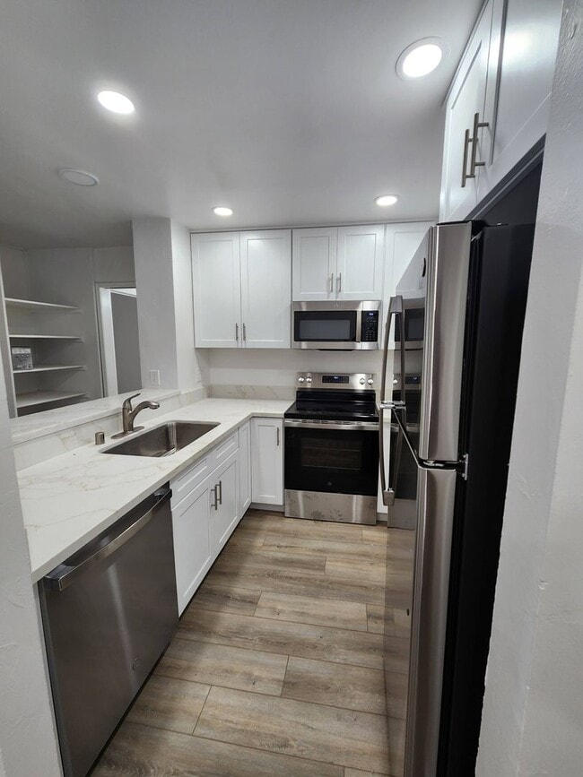 property at 1885 Diamond St