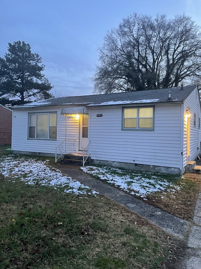 property at 629 River Creek Rd