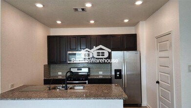 9818 Mls Fld Dr in Houston, TX - Building Photo - Building Photo