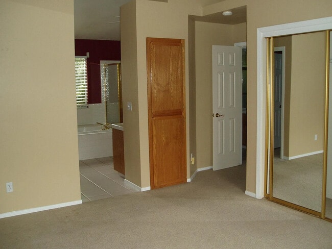 1763 E Goshen Ave in Fresno, CA - Building Photo - Building Photo