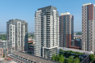 Fuse Condominiums Phase 1 in Toronto, ON - Building Photo - Building Photo
