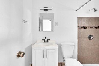 1027 SW 3rd St in Miami, FL - Building Photo - Building Photo