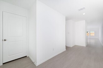 320 Twilight Breeze Wy in Hutto, TX - Building Photo - Building Photo