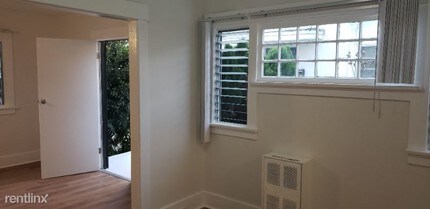 4415 Burns Ave in Los Angeles, CA - Foto de edificio - Building Photo