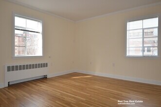 75 Saint Paul St, Unit 6 in Brookline, MA - Building Photo - Building Photo