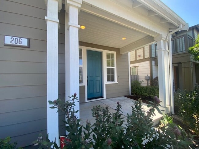 property at 206 9th St
