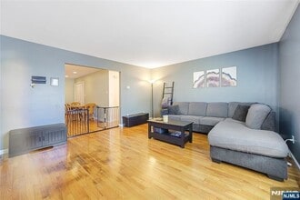 260 Garibaldi Ave in Lodi, NJ - Foto de edificio - Building Photo