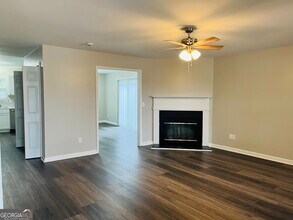 3510 Brookstone Way in Union City, GA - Building Photo - Building Photo