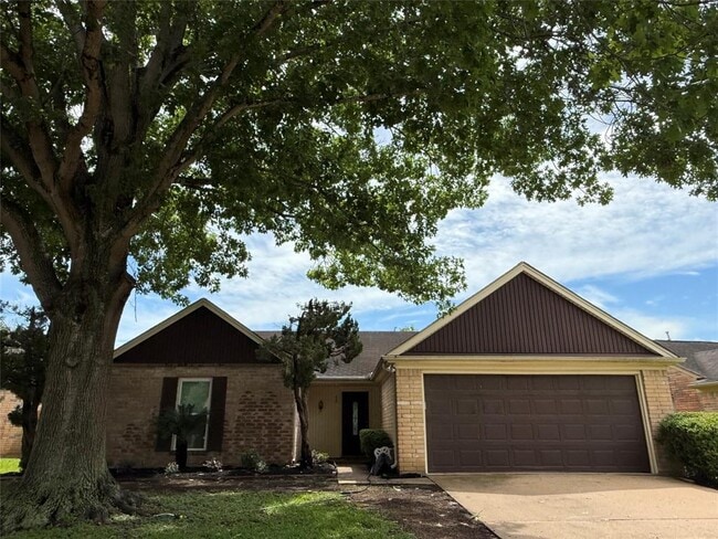 4034 Kitchen Hill Ln in Sugar Land, TX - Building Photo - Building Photo