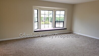 752 Carmelita Dr in Salinas, CA - Building Photo - Building Photo