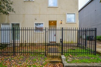 1610 Holman St in Houston, TX - Building Photo - Building Photo