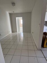 3669 Thomas Ave in Miami, FL - Building Photo - Building Photo