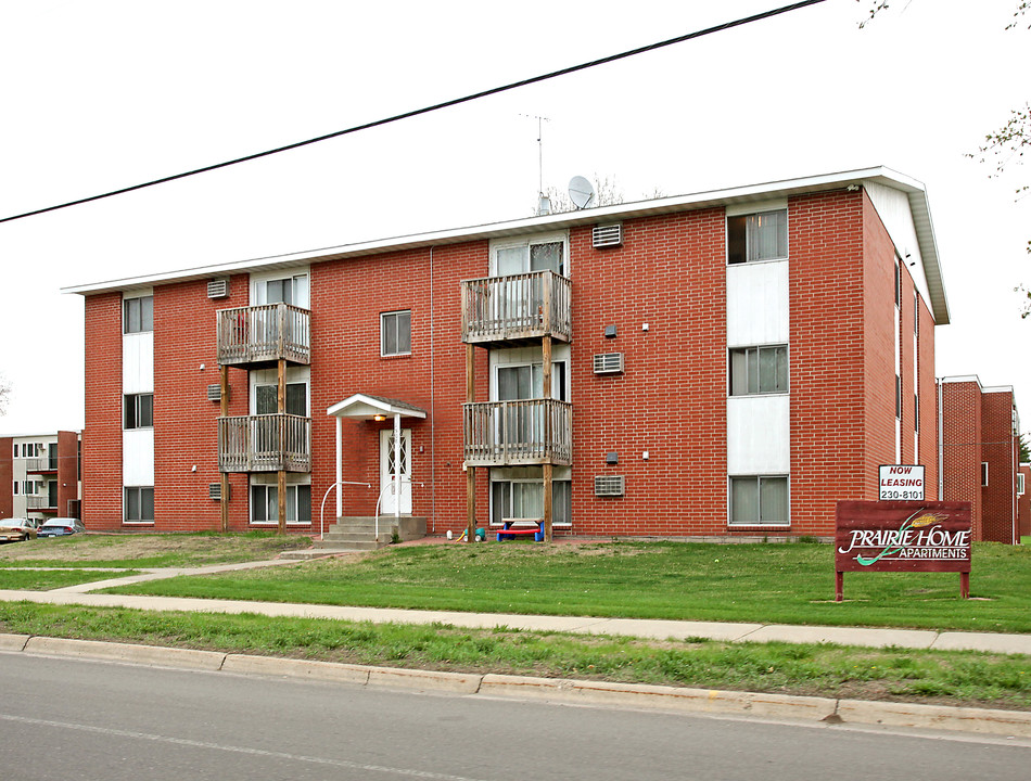 Prairie Home Apartments in St. Cloud, MN - Building Photo