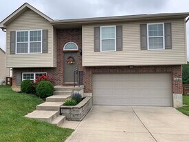 6869 Gordon Blvd in Burlington, KY - Building Photo