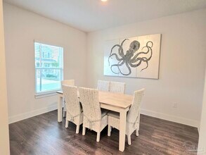 7904 Sweet Retreat Ln in Pensacola, FL - Building Photo - Building Photo