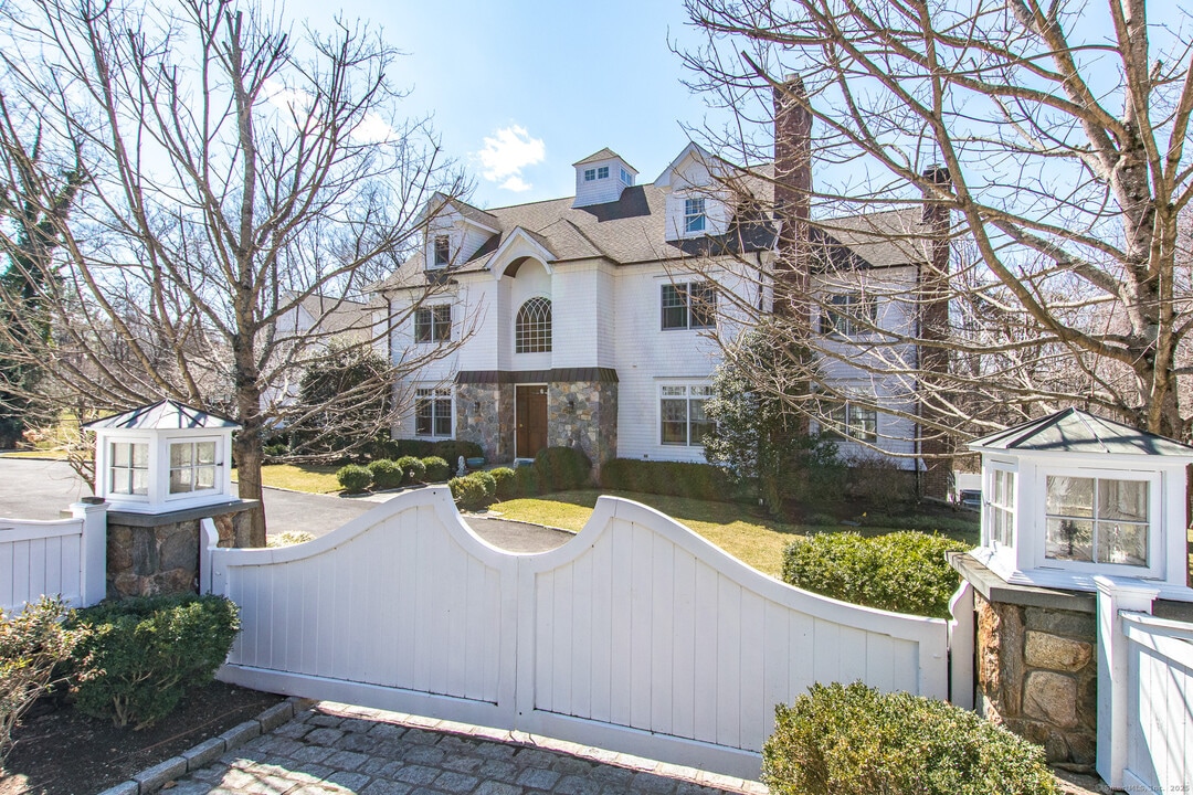 101 Roseville Rd in Westport, CT - Building Photo