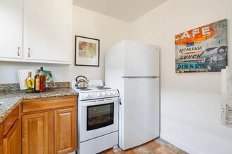 931 Chestnut St in Alameda, CA - Building Photo - Building Photo