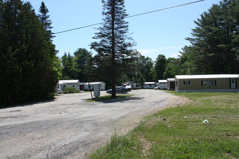 Stoney Brook Mobile Home Park in Wilton, ME - Building Photo