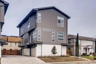 2528 N Fitzhugh Ave in Dallas, TX - Building Photo