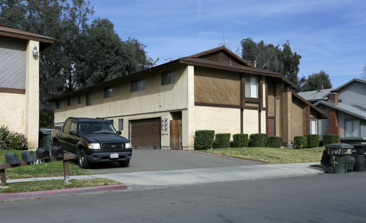 1701 E Fairfield Ct in Ontario, CA - Building Photo