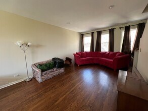 556 E 32nd St in Chicago, IL - Building Photo - Building Photo