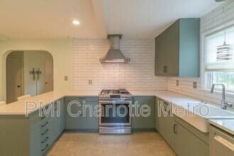 1301 Pierson Dr in Charlotte, NC - Building Photo - Building Photo