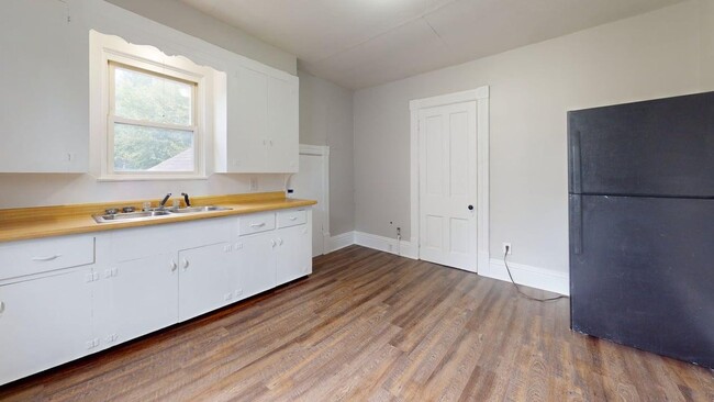 property at 1120 6th St NW