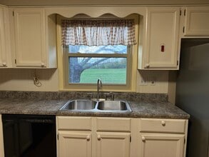 18 Circle Dr in Richmond, IN - Building Photo - Building Photo