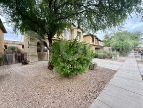 1633 W Gentle Brook Trail in Tucson, AZ - Building Photo - Building Photo