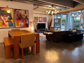 4141 Glencoe Ave, Unit 210 in Marina Del Rey, CA - Building Photo