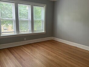 2422 N Kilbourn Ave in Chicago, IL - Building Photo - Building Photo