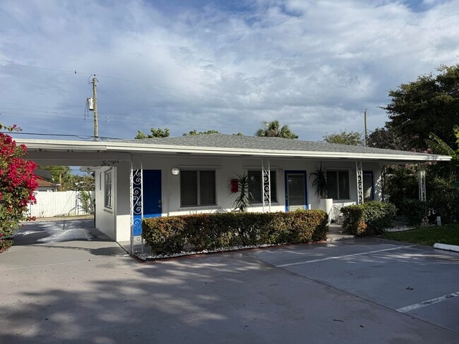 property at 1210 S M St