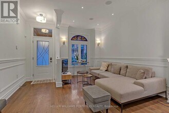 40 Grant St in Toronto, ON - Building Photo - Building Photo