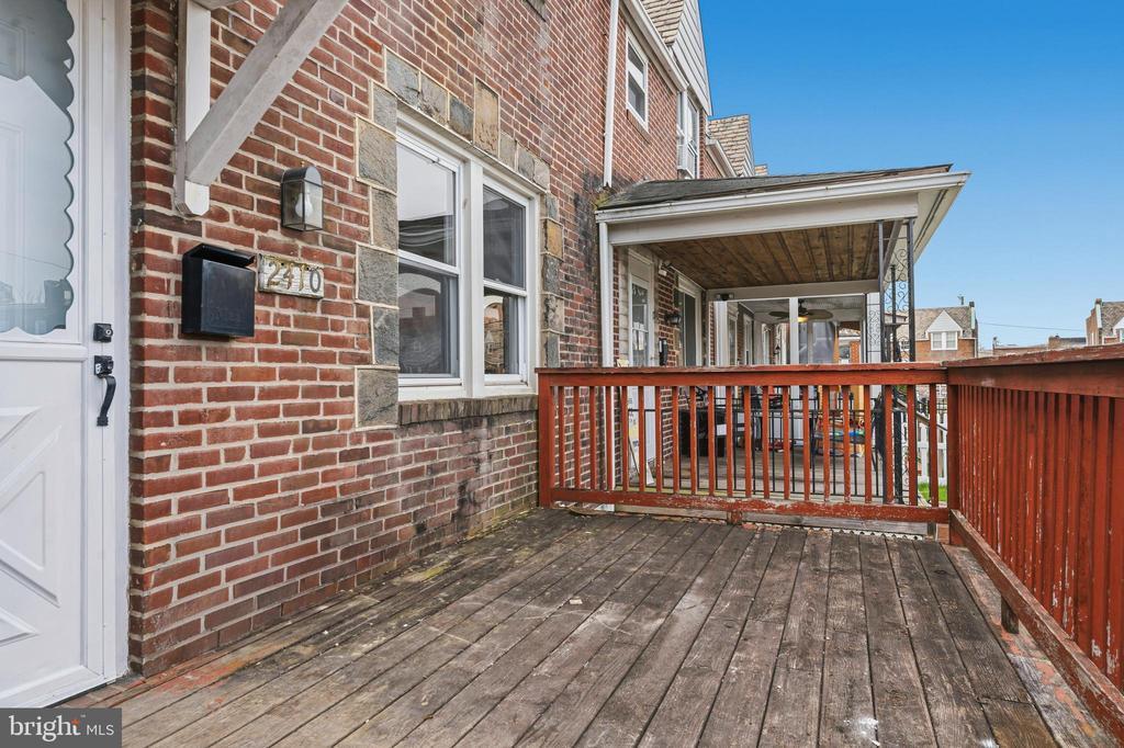 2410 Keyway in Dundalk, MD - Building Photo