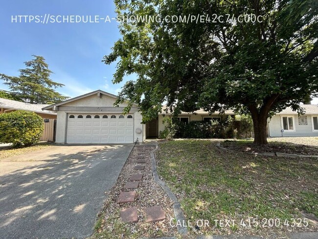258 Yellowstone Dr in Vacaville, CA - Building Photo - Building Photo