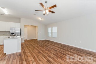 2000 Howard Christy Ct in Jacksonville, FL - Building Photo - Building Photo