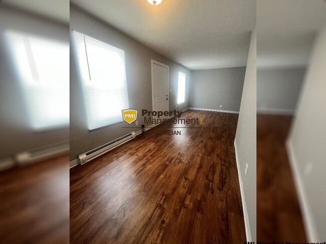 3260 N Emerson Ave in Indianapolis, IN - Foto de edificio - Building Photo