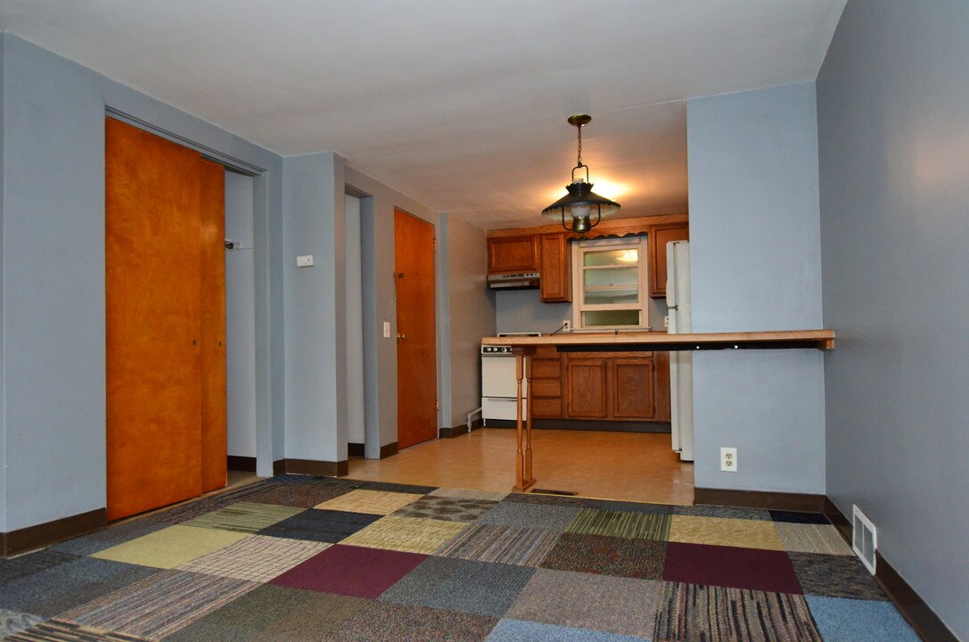 10 Norton Dr in Binghamton, NY - Building Photo