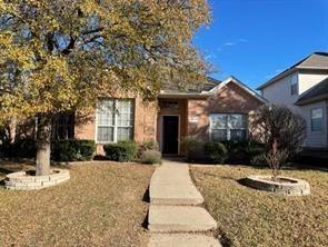 8012 Stone Ridge Dr in Plano, TX - Foto de edificio