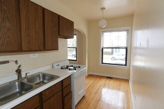 3003 N Racine Ave in Chicago, IL - Building Photo - Building Photo