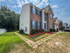 13615 Tree Leaf Ct in Upper Marlboro, MD - Building Photo