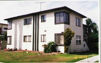 5625 W Jefferson Blvd in Culver City, CA - Foto de edificio - Building Photo